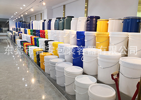 干屄网站吉安容器一楼涂料桶、机油桶展区